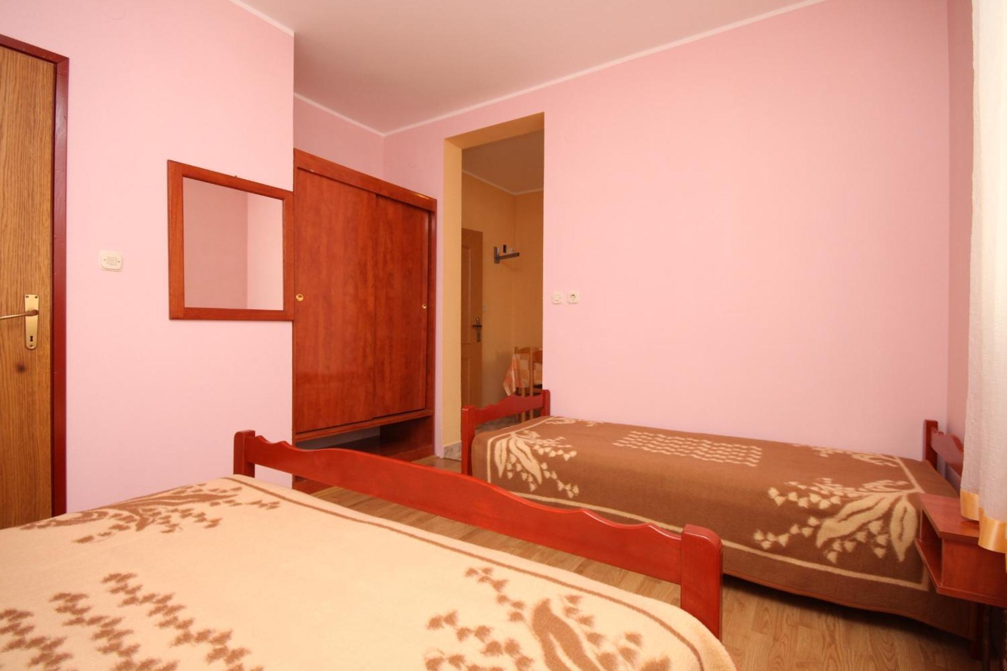 Apartments By The Sea Stara Novalja, Pag - 6469 Номер фото